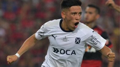 Barcos, jogador do Independiente comemorando o gol contra o Flamengo na final da Copa SulAmericana 2017