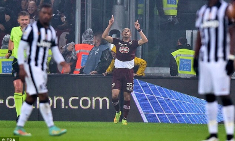 bruno peres aponta e olha para o ceu apos marcar um dos gols contra a juventus